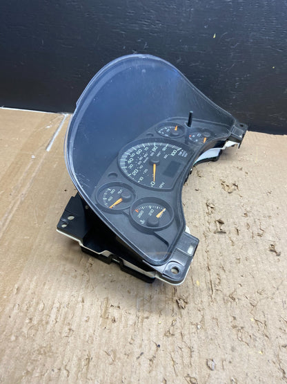 2004 to 2007 Chevrolet Express Speedometer Cluster Gauge OEM  ab5761 DG3
