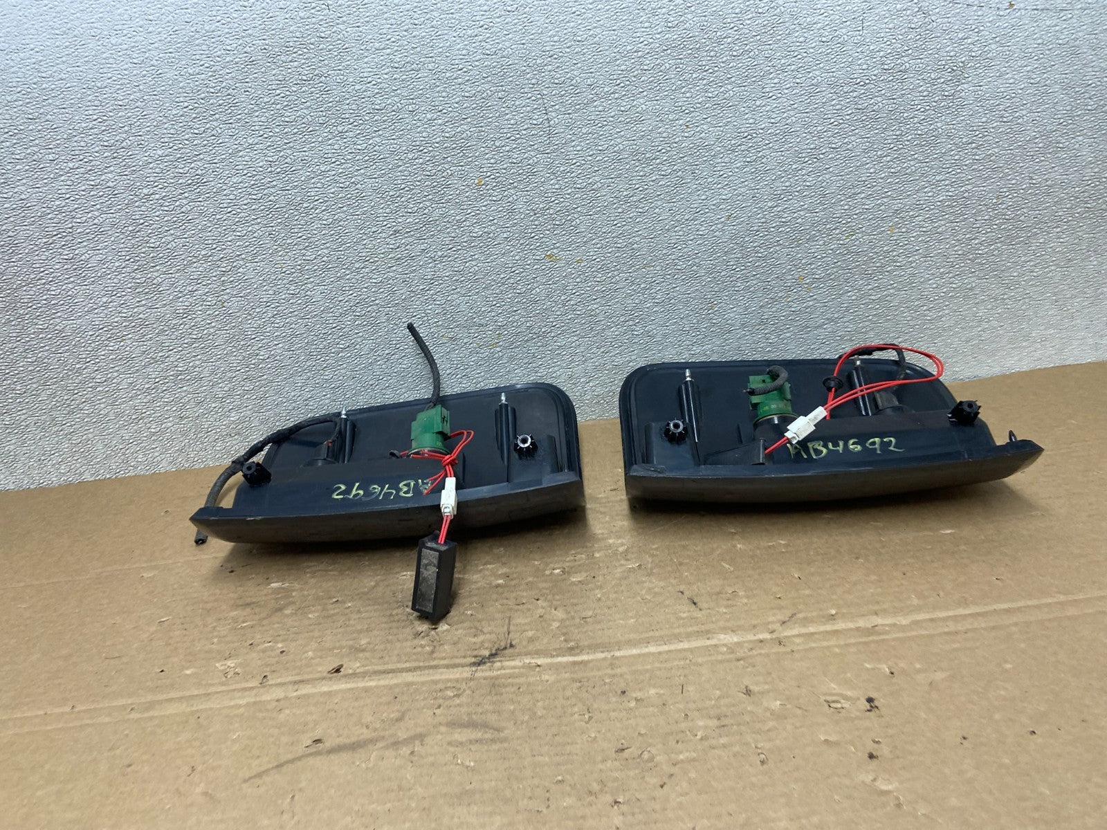 2004 to 2008 Ford F150 Left+Right Set Side LED Tail Lights AB4692 DG6