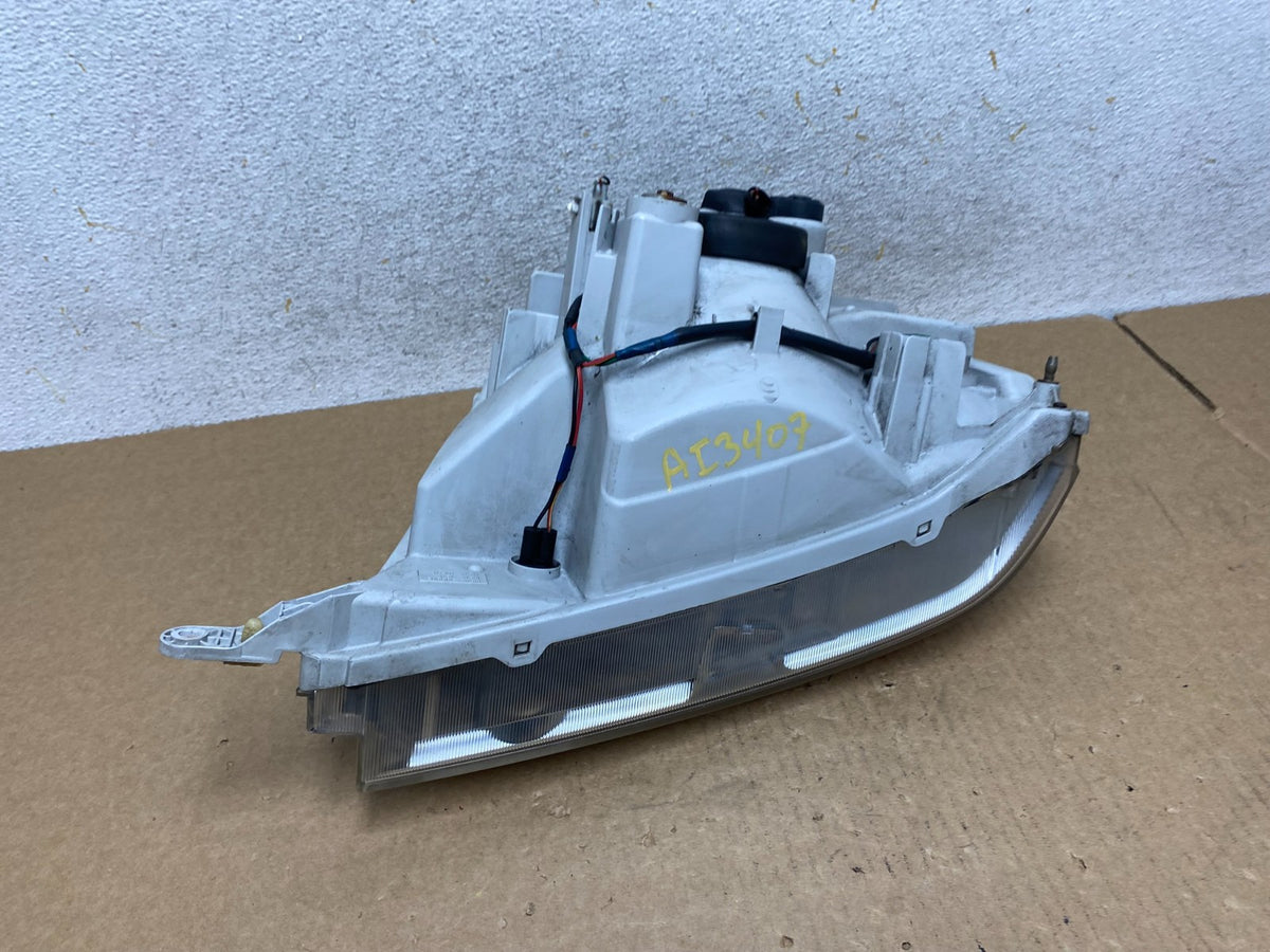 2004 - 2006 Suzuki XL-7 XL7 Right Passenger Side Halogen Headlight AI3407 DW7
