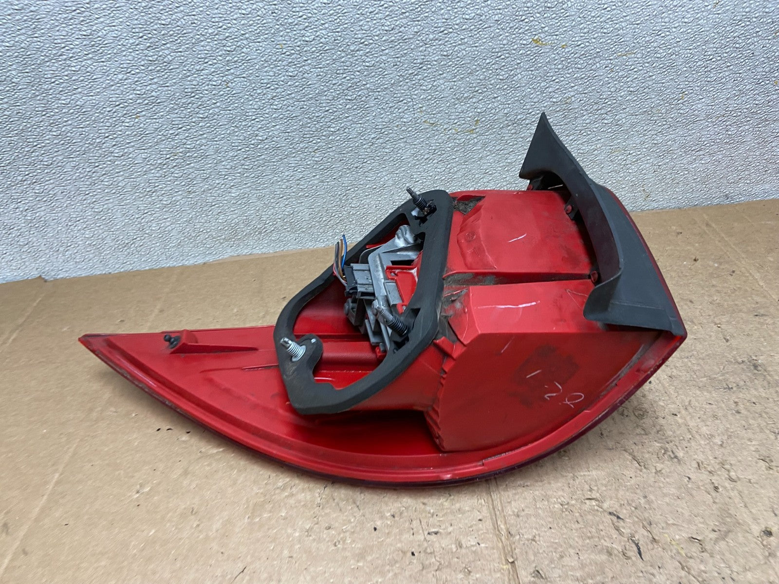 2010-2014 Volkswagen Golf MK6 Wagon Left Driver LH Tail Light OEM AA5014 DW5