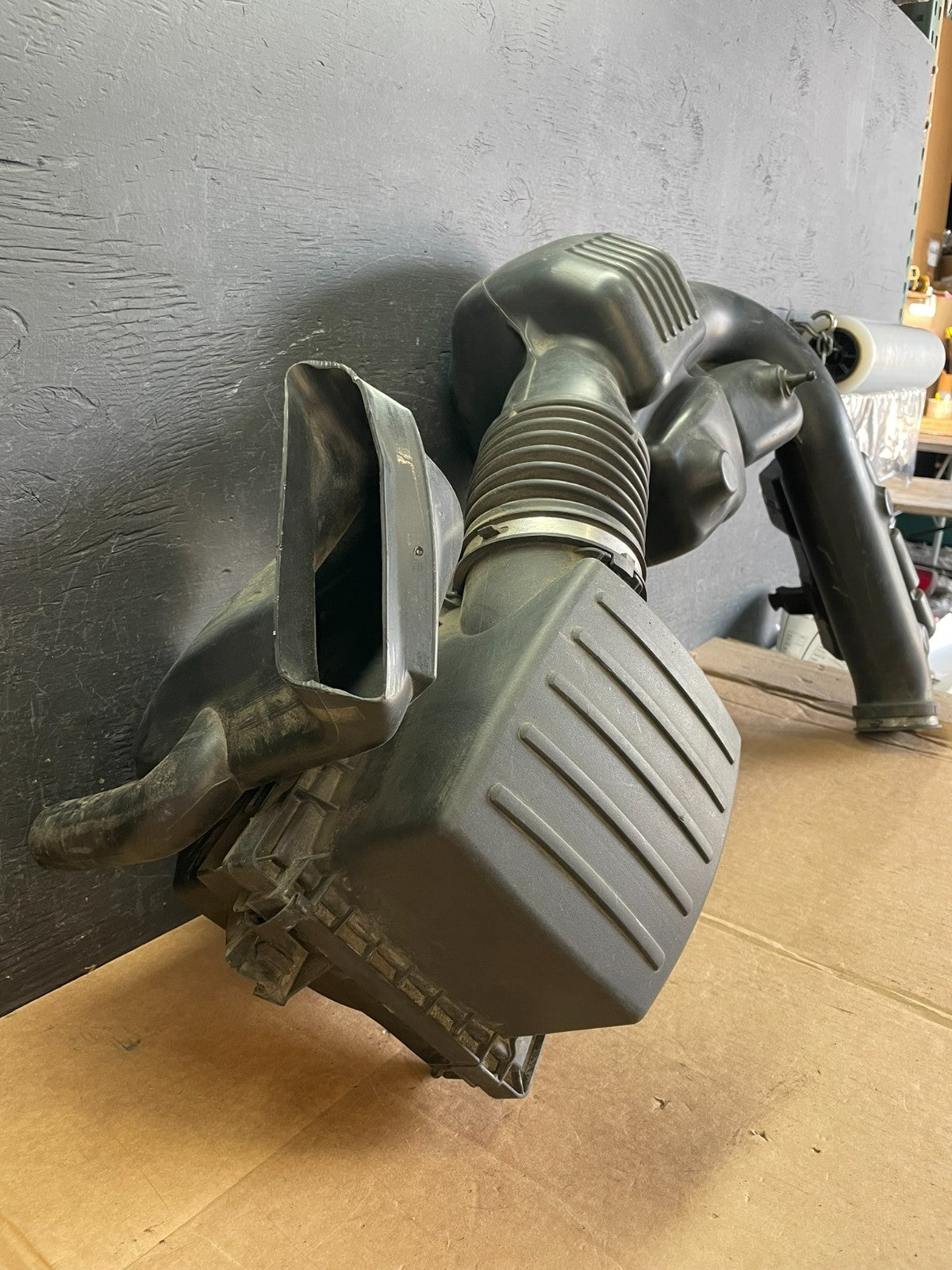 2011 - 2013 Dodge Durango 3.6L Resonator Air Intake Tube ae0896 DG2