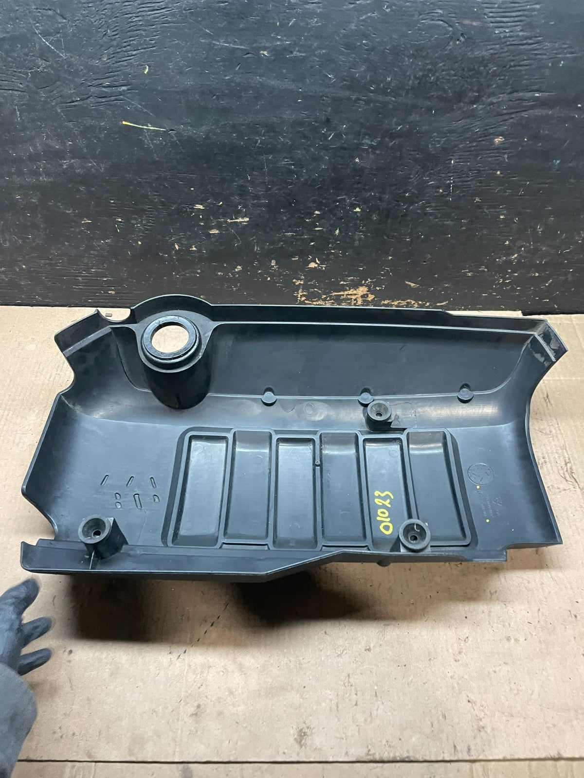 2007 to 2008 GMC Acadia 3.6L VVT Engine Cover Shield S3682 DG4