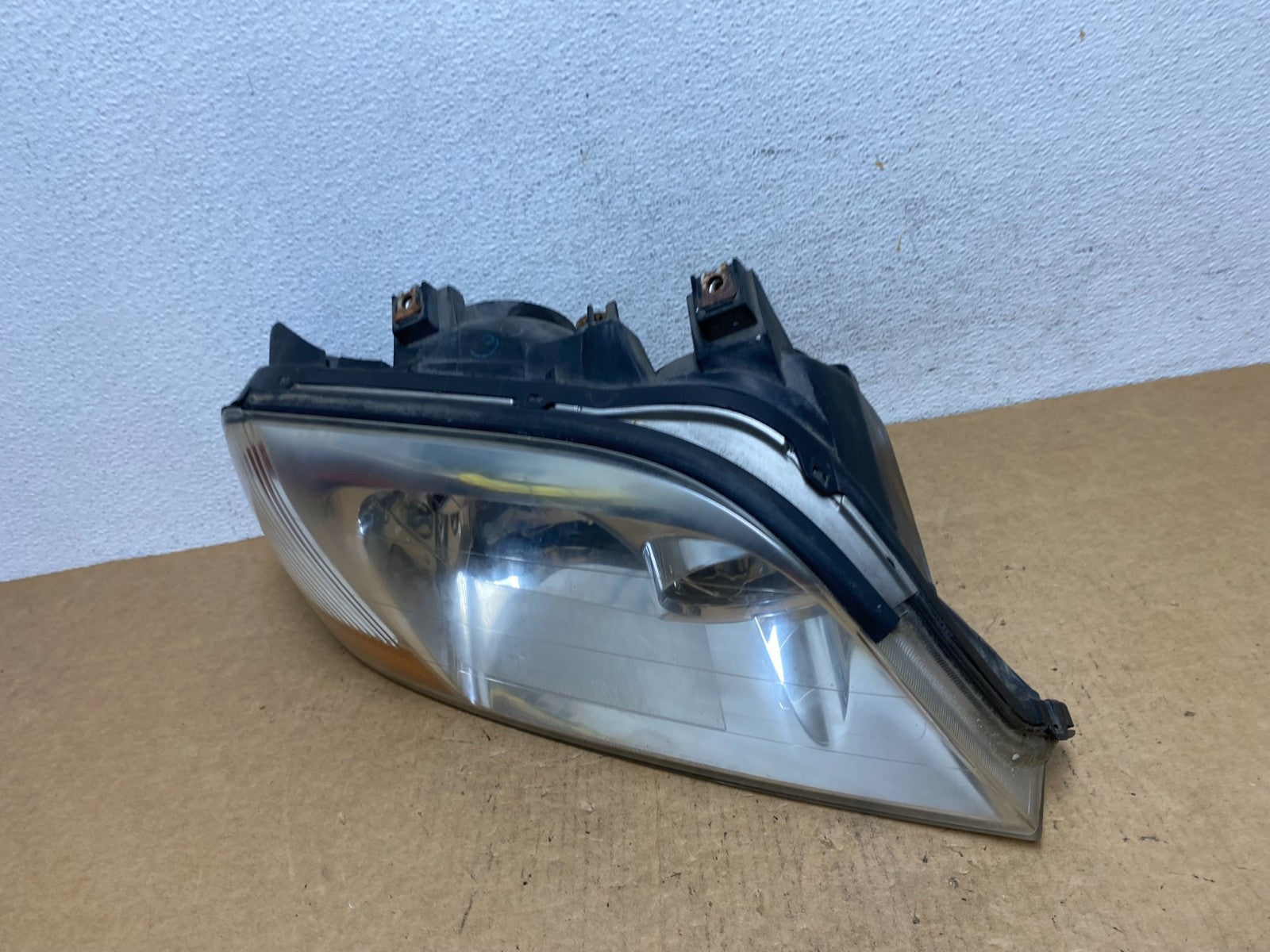2001 to 2003 Acura MDX Passenger Right RH Headlight AD4661 DW1