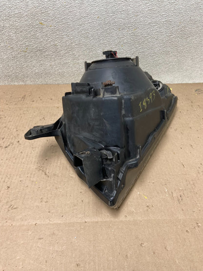 2000 to 2004 Mitsubishi Montero Pajero Right Passenger RH Headlight AA0454 DW5