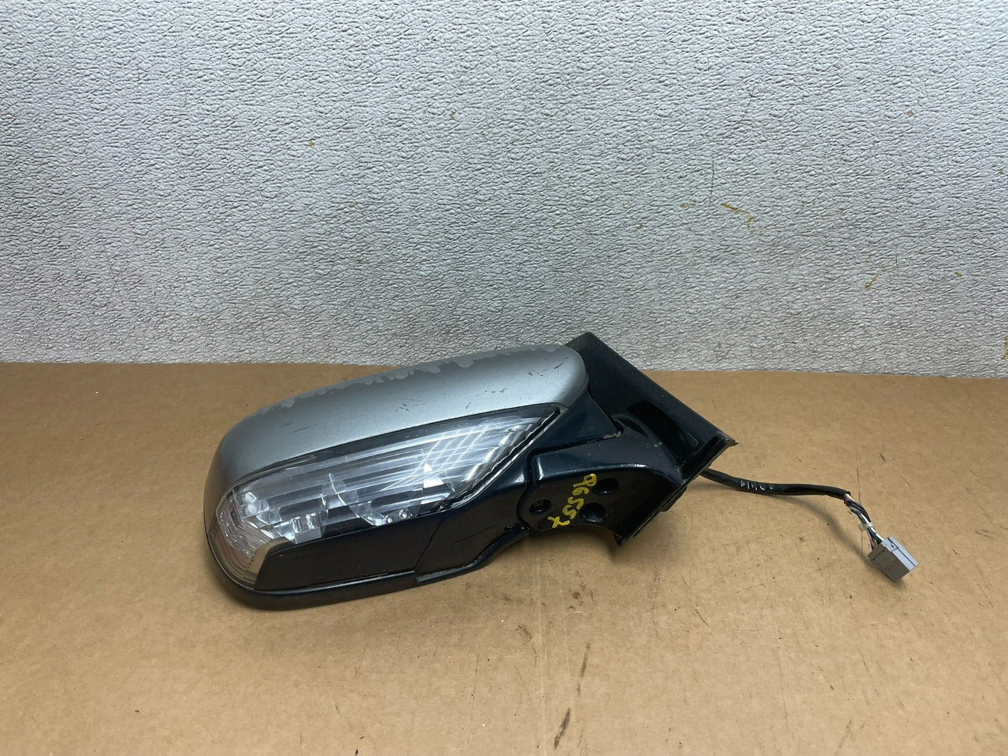 2006 to 2007 Subaru B9 Tribeca Right Passenger Door Turn Signal Mirror Q6557 DG3