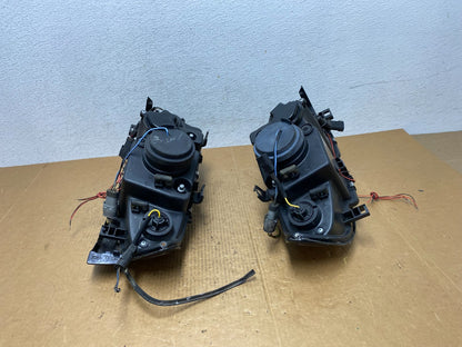2002-2005 BMW E46 3 Series Left+Right Set Side Headlights AE03677