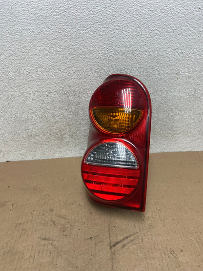 2002 2003 2004 Jeep Liberty Left Driver LH Side Tail Light AG4790 LK0