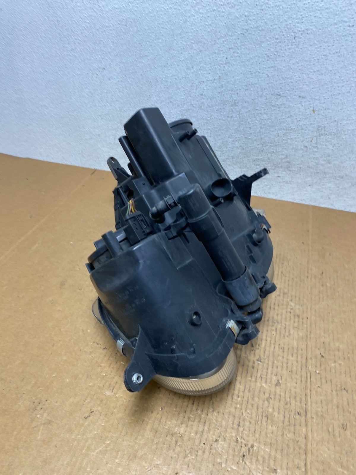 2007 2008 2009 Mercedes E Class Right Passenger RH Halogen Headlight AE1223 DW8