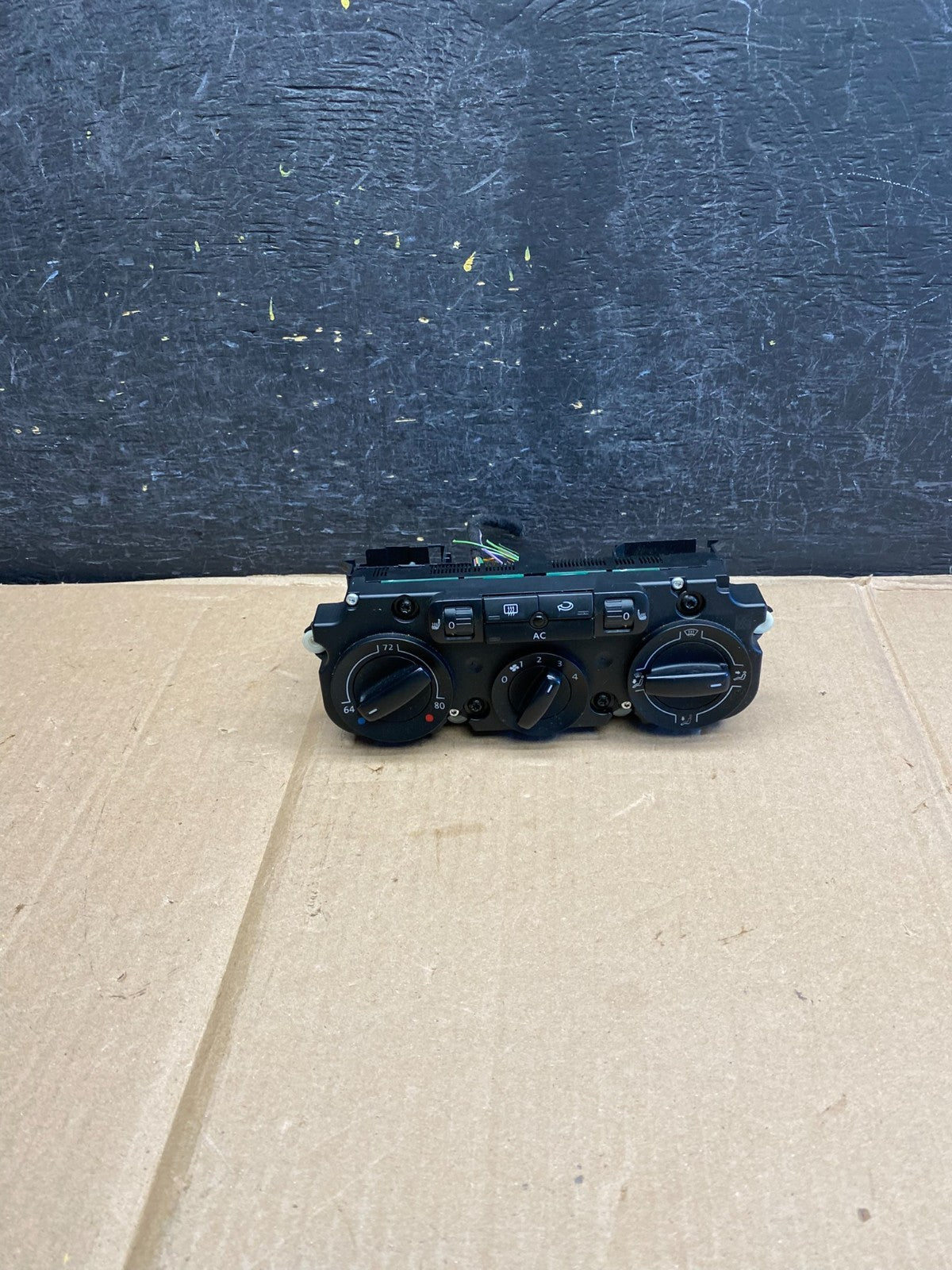 2005 - 2010 Volkswagen Jetta Center Climate Control Panel AC Heater AH5491 DG0