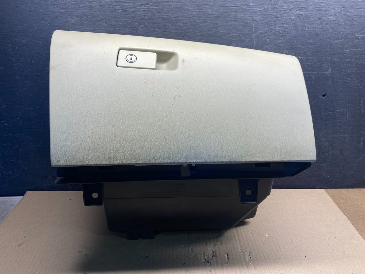 2011 - 2018 Volvo S60 Dash Glove Box Storage Compartment AI4783 DG0