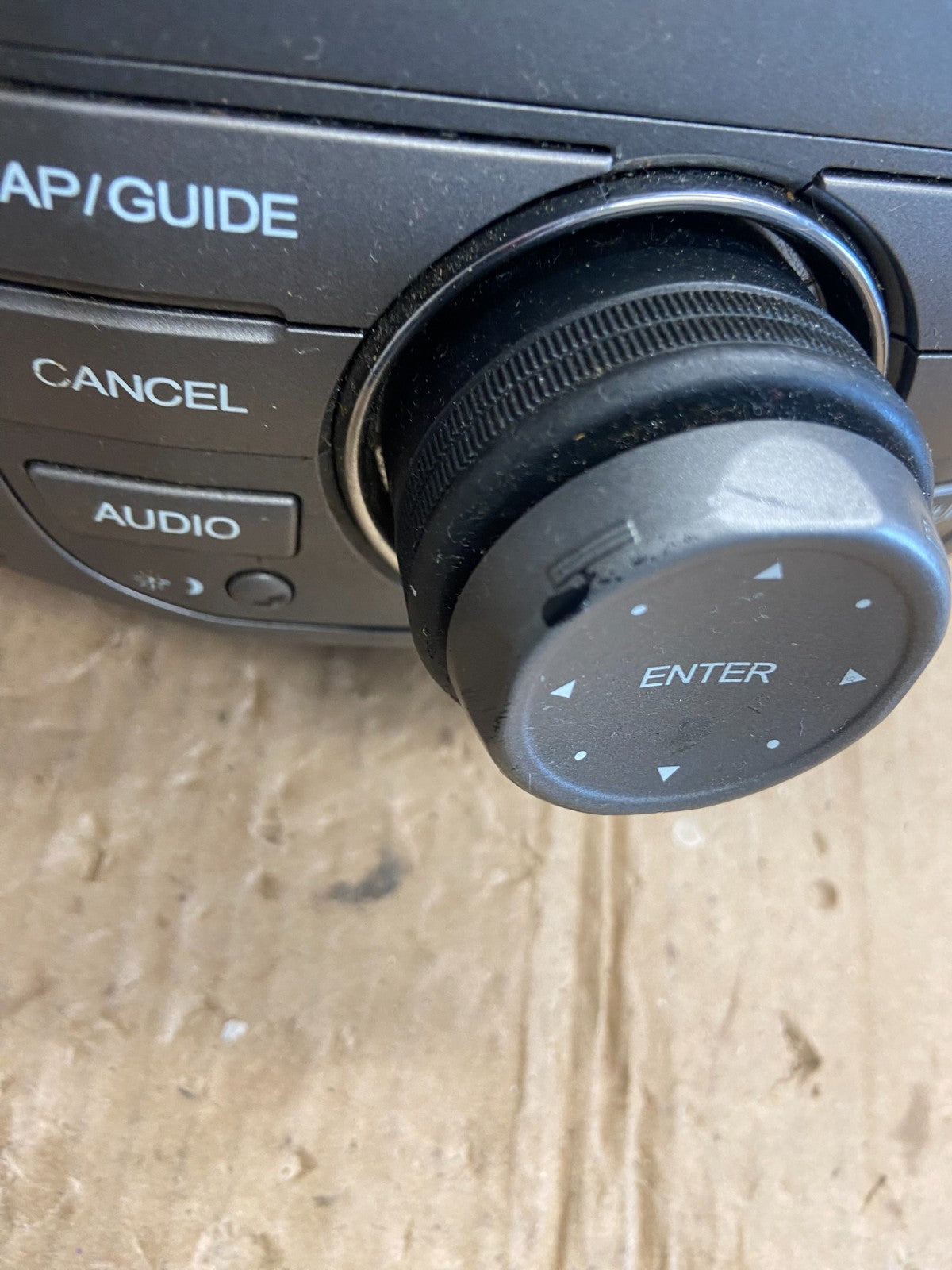 2007 to 2009 Acura Mdx Radio Stereo 6 CD Player Climate Control Pan OE AE4066 DG3