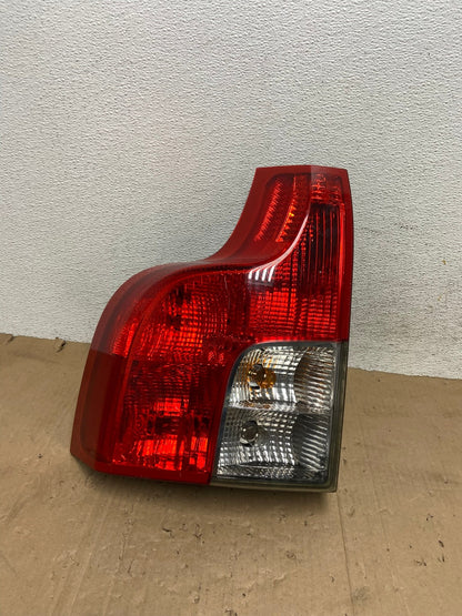 2007 to 2012 Volvo XC90 Left Driver Lh Side Lower Tail Light AE9200 LK0