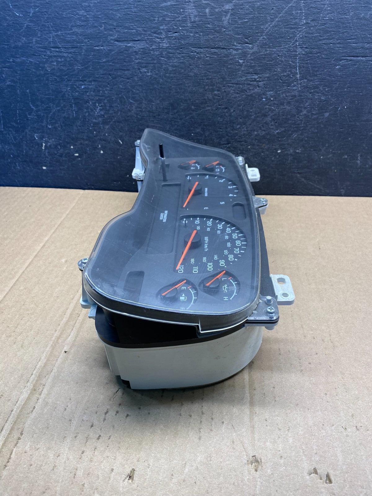 2003 Dodge Durango 4.7L Speedometer Instrument Cluster Gauge AG3741 DW2