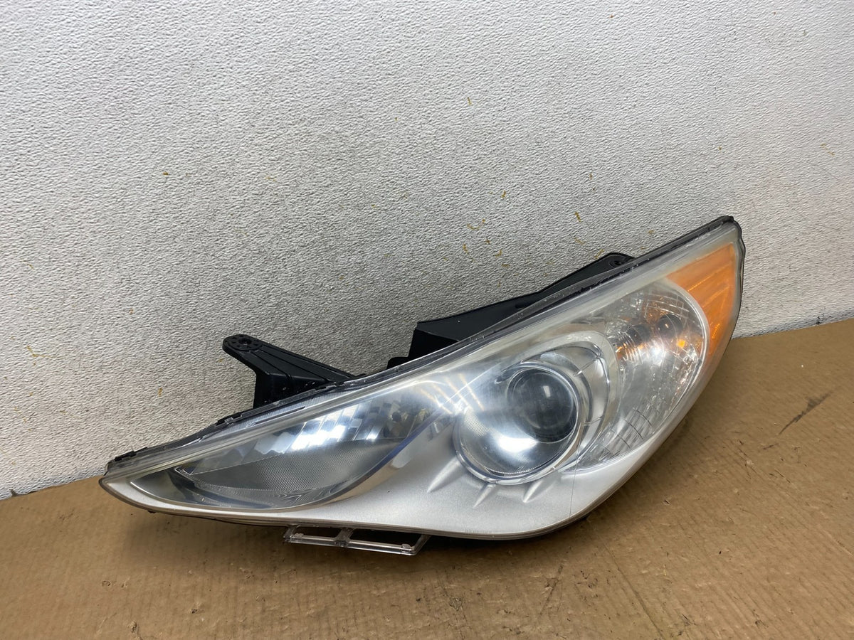 2011 - 2014 Hyundai Sonata Left Driver Lh Side Headlight Halogen AI8074 DW0