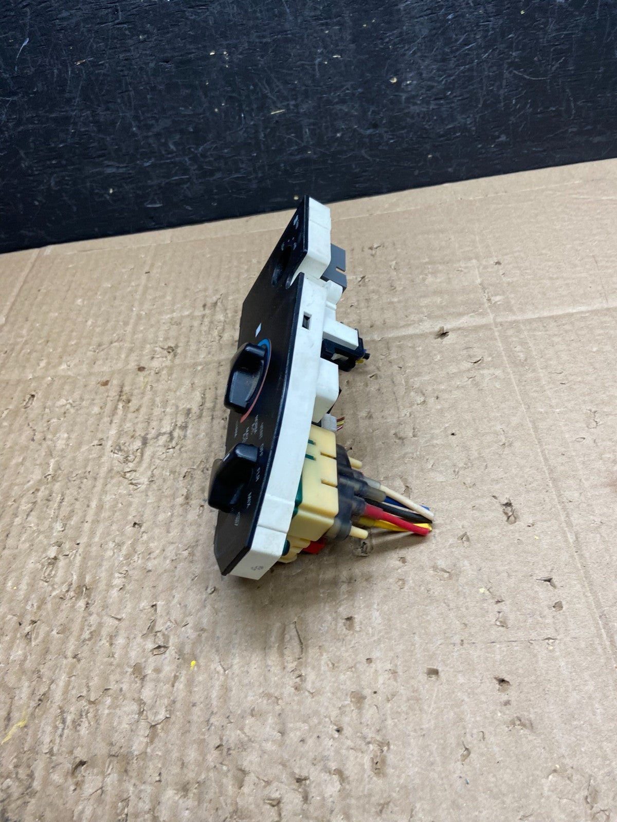 1997-2014 Ford Van Econoline E150 E250 Heater Climate Fan Control AD1969 DG2