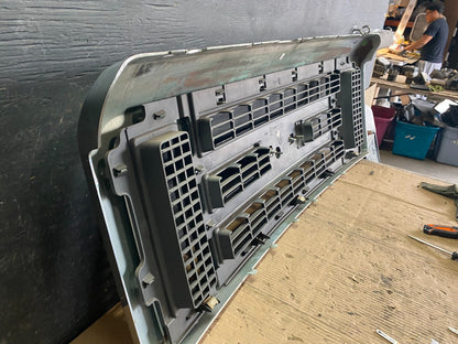 2008 to 2014 Ford Econoline E150 E250 Front Upper Chrome Grill Grille S6137 DG7