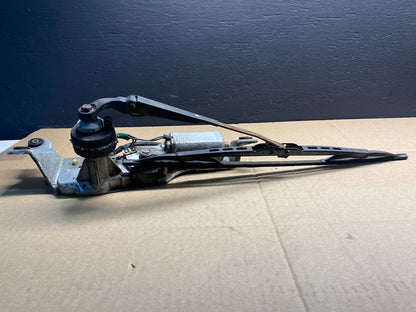2000 to 2004 Subaru Legacy Wagon Rear  Windshield Wiper Motor AB41933