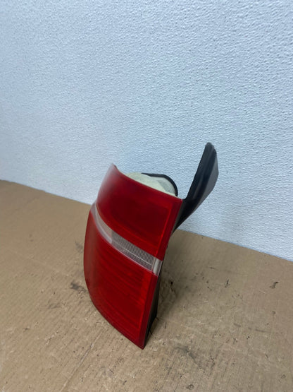 2007 to 2010 Bmw X5 E70 Left Driver Lh Side Tail Light Oem AB8320 LK1
