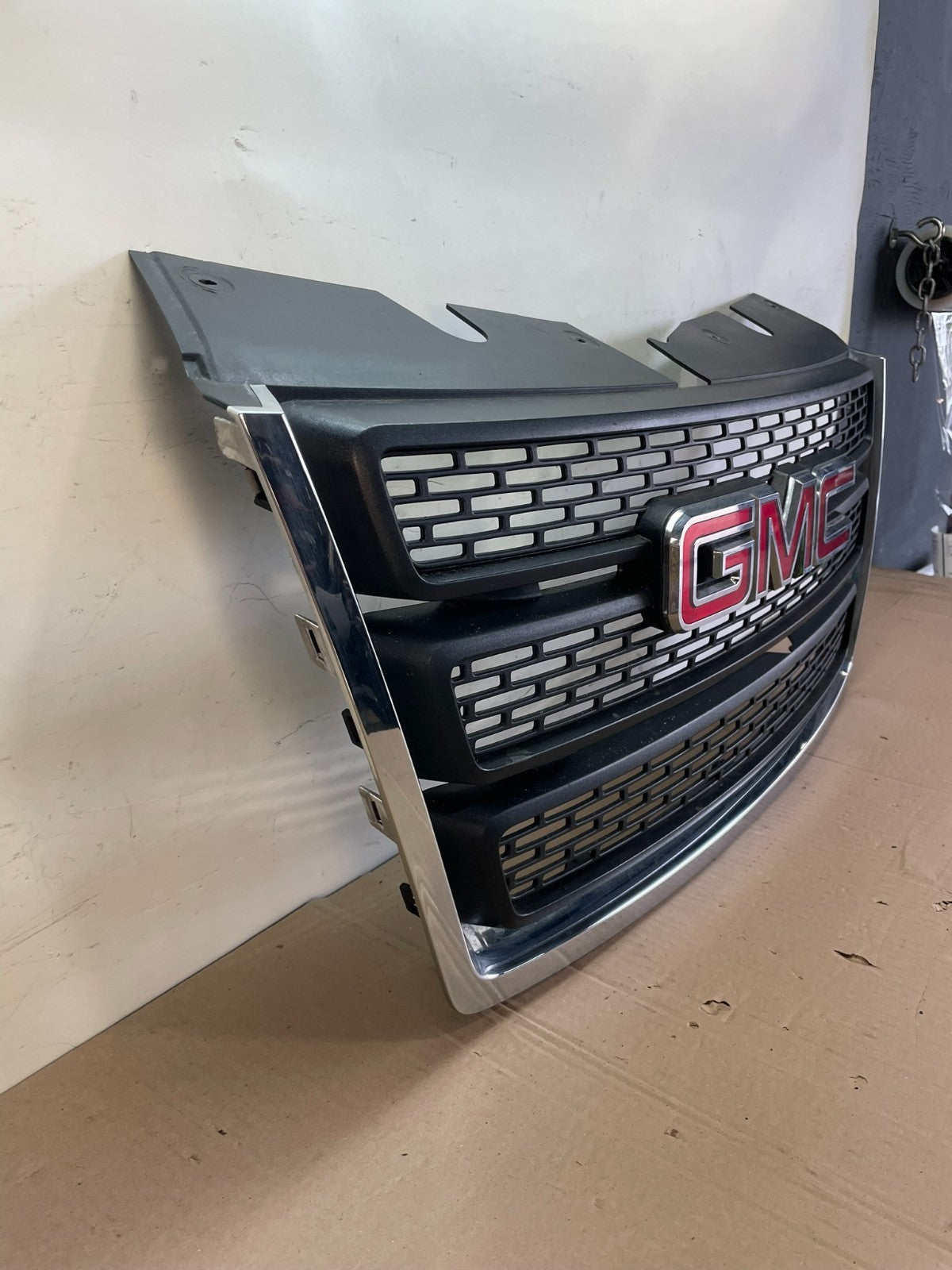 2010 to 2015 Gmc Terrain Front Upper Grill Grille AG7697 DG2