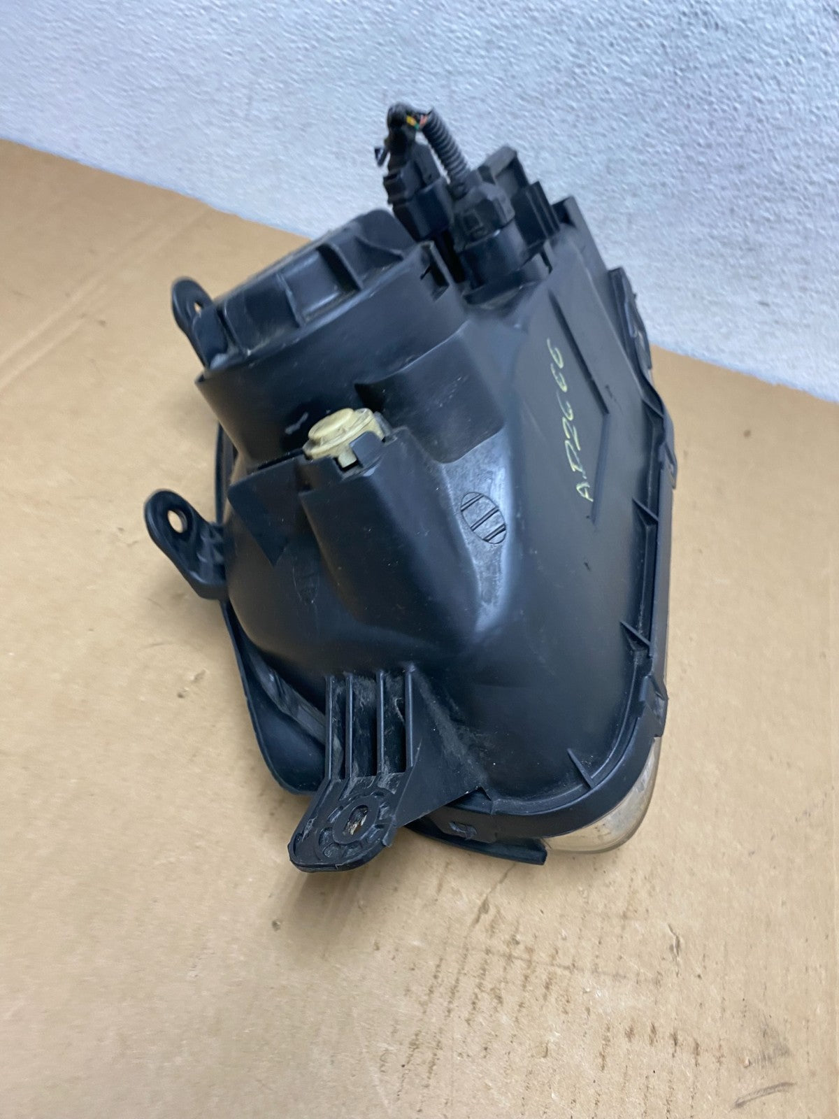 2001-2003 Hyundai Santa Fe Right Passenger RH Headlight Halogen AD2666 DW8