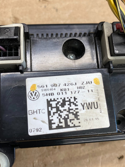 2012 - 2015 Volkswagen Passat Center Climate Control Panel AC Heater AG6326 DG4