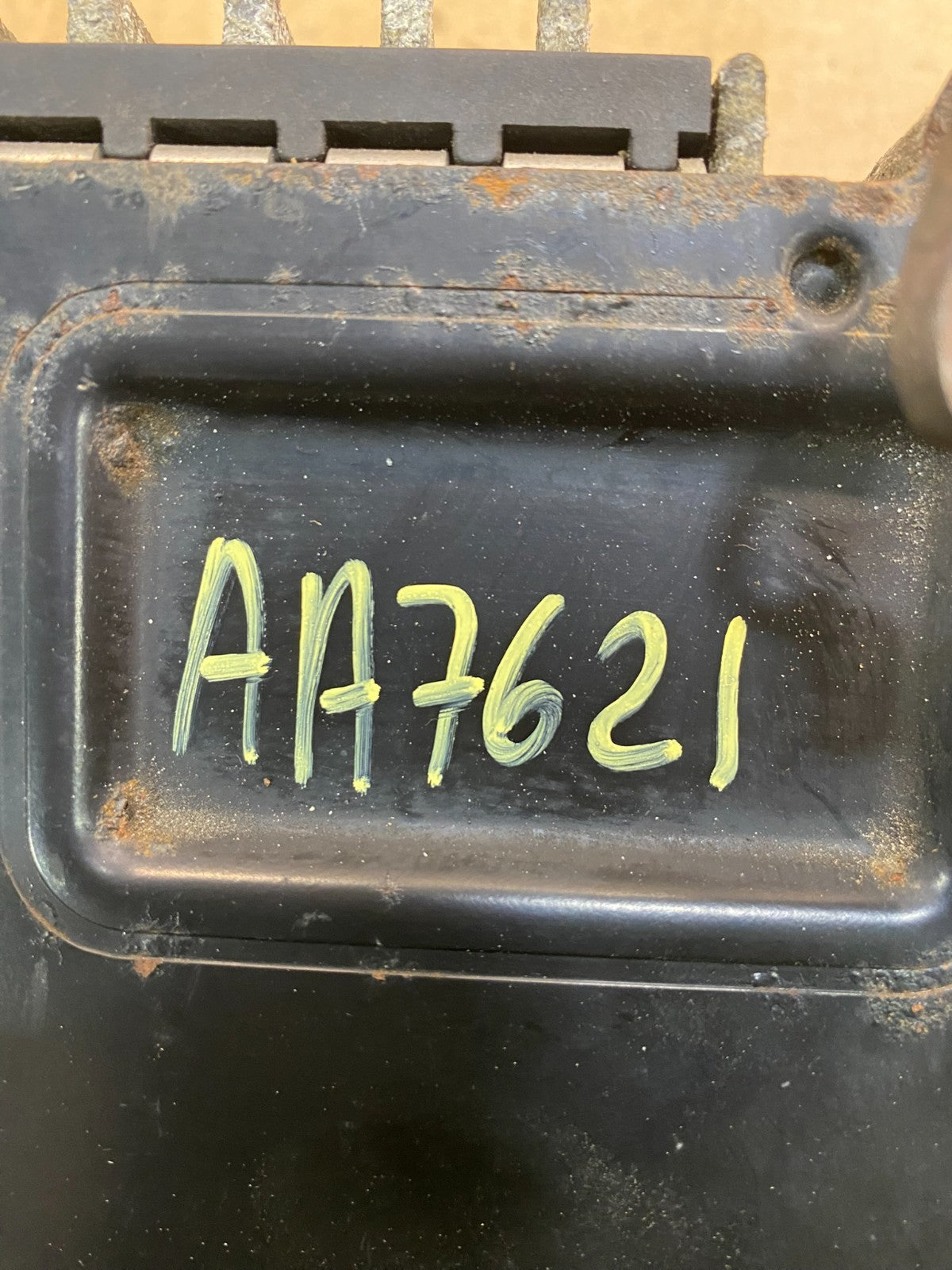 1996 Caravan Town&Country Voyager 3.3L  Engine Control Unit ECU Module aa7621 DG3