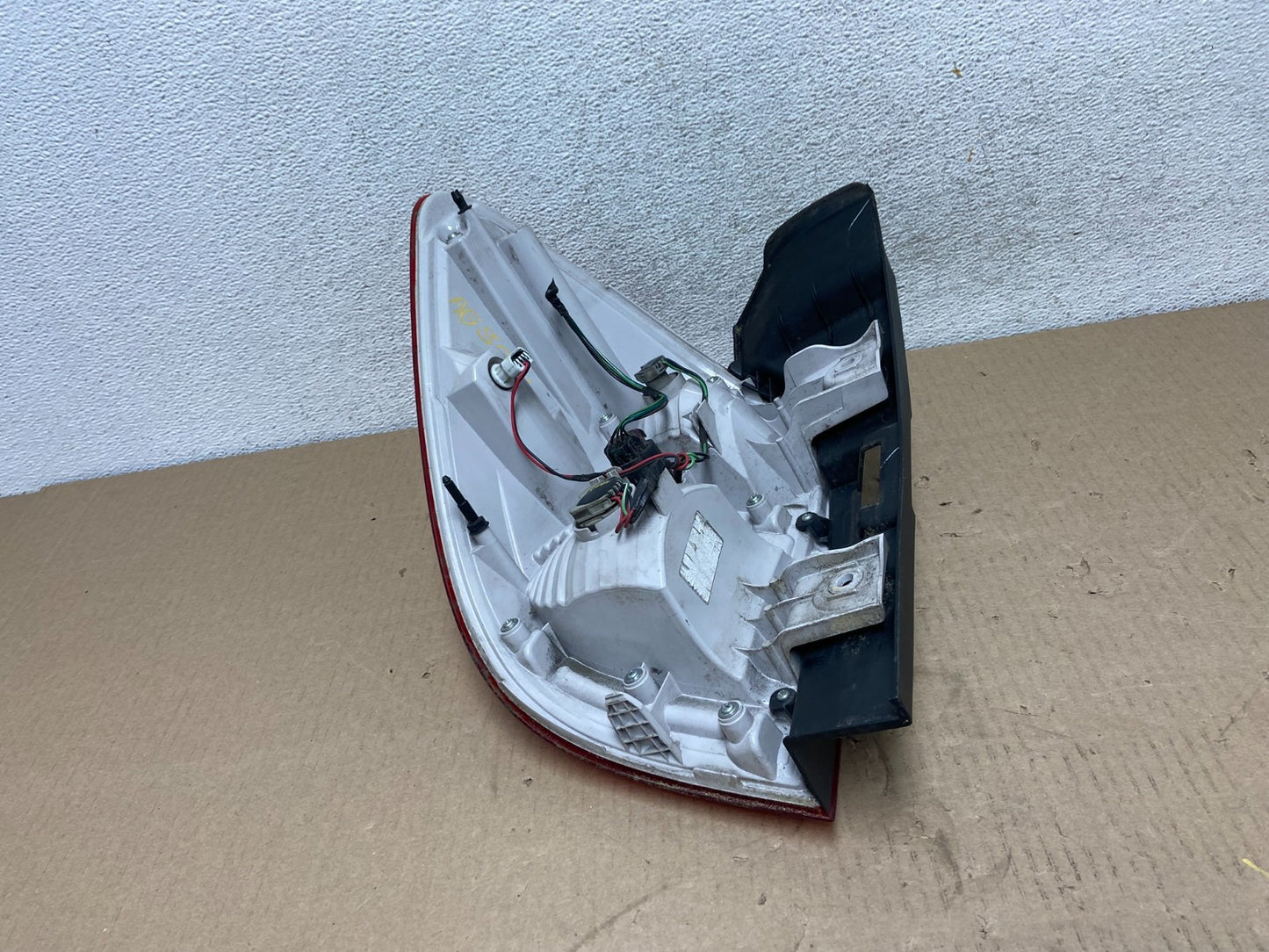 2016 to 2017 Chevrolet Equinox Right Passenger RH Side Tail Light AG5901 DW5