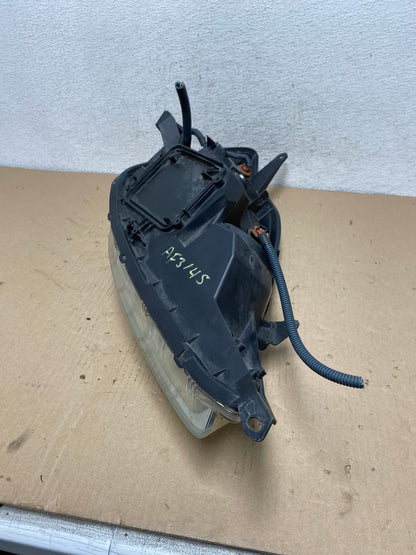 2004-2005 Toyota Sienna Left Driver LH Side Halogen Headlight AF3145 LK5