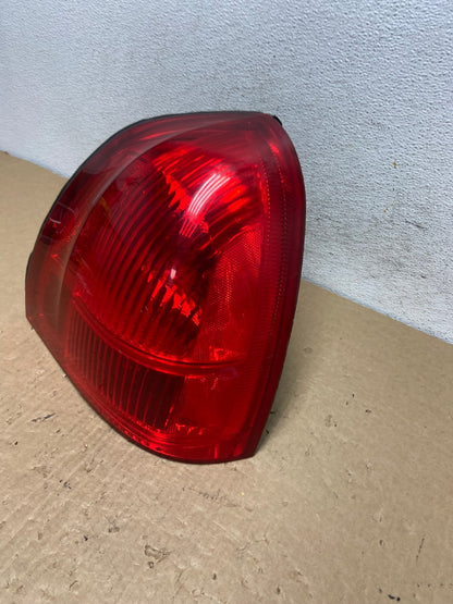 2003 to 2011 Lincoln Town Car Right Passenger Rh Tail Light AF7469 LK1
