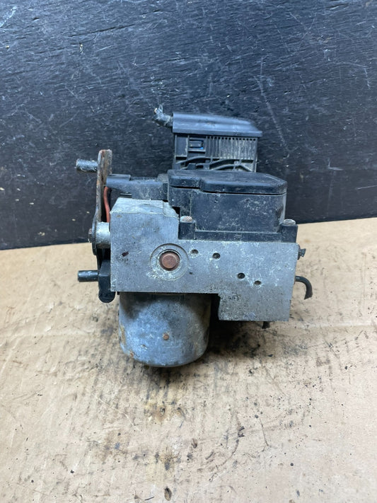 1995 - 1998 BMW e38 740i 750i ABS Anti-Lock Brake Pump 1164241 R4395 DG0