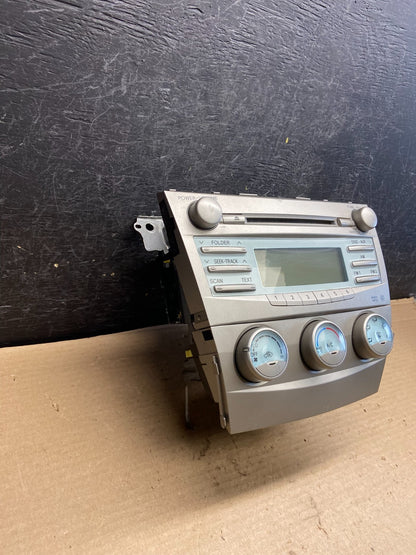 2007 to 2009 Toyota Camry Radio CD Player Climate Control Bezel ah3609 DG1