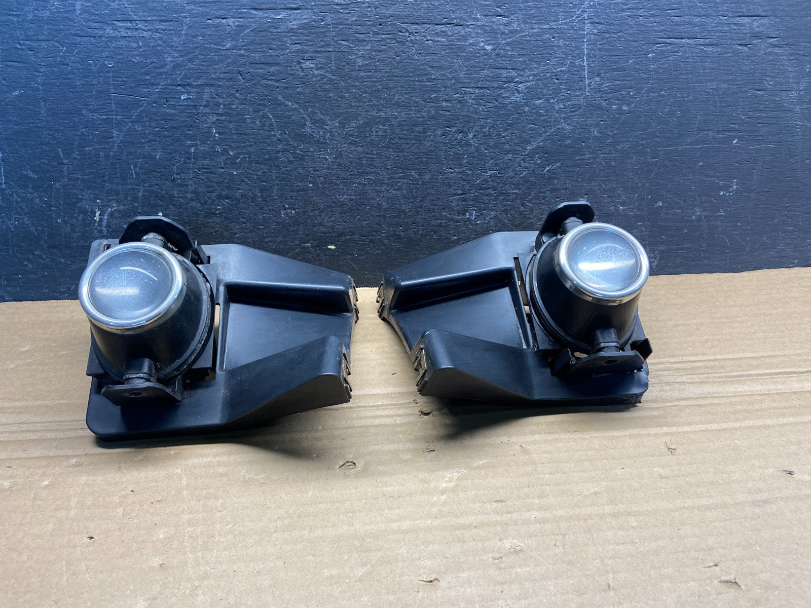 2008 to 2009 Mercury Sable Left+Right Side Fog Lights AE45952