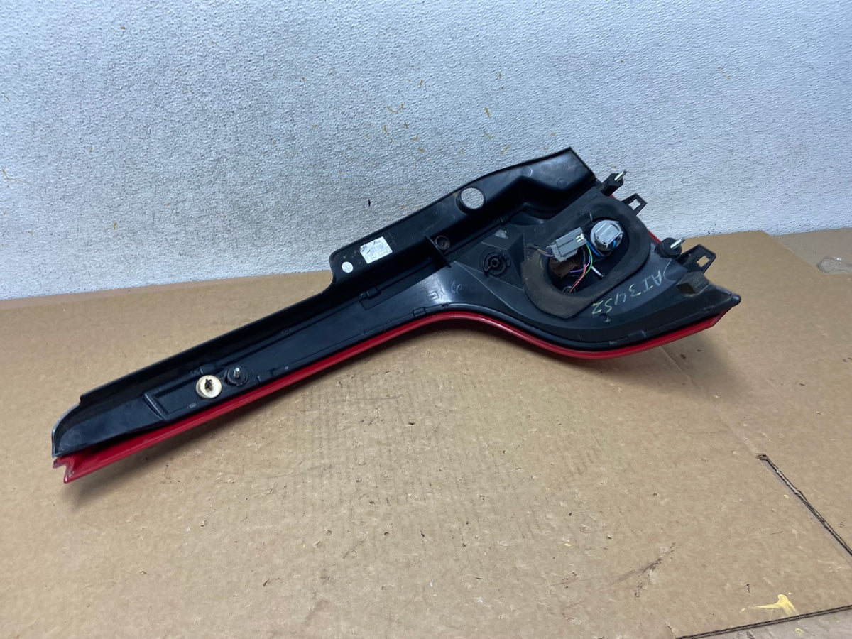 2009 to 2011 Volvo XC60 Right Passenger RH Tail Light AI3452 LK7