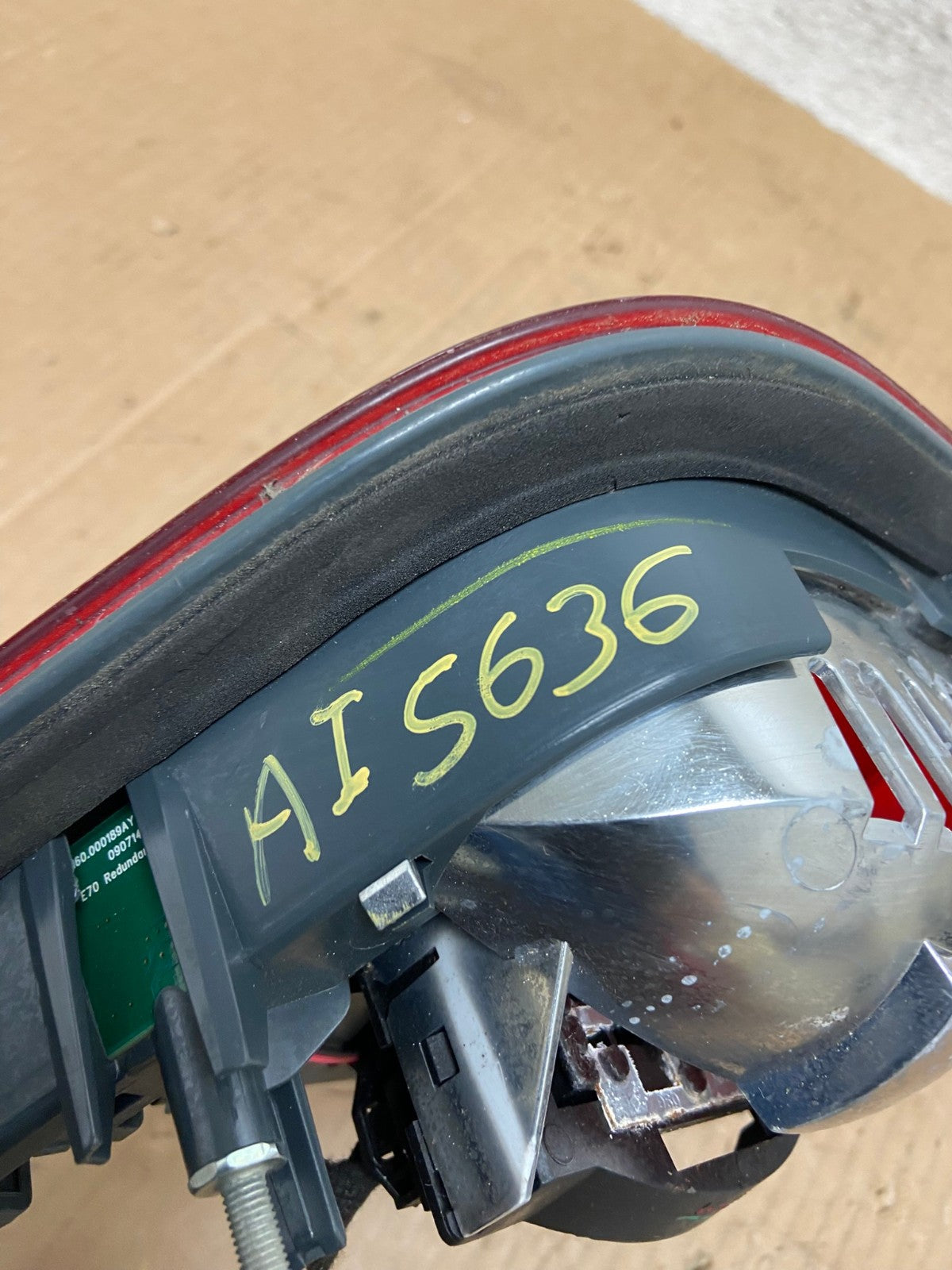 2011 2012 2013 Bmw X5 E70 Right Passenger RH Side Inner Tail Light AI5636 LK6