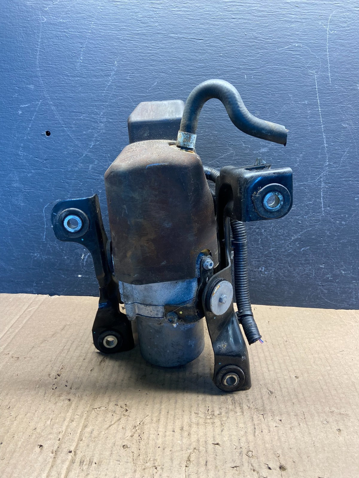 2013 -2016 Nissan Pathfinder Electric Hydraulic Power Steering Pump AE2391 DW5
