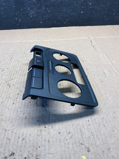2012 - 2019 Volkswagen Beetle Center Console Climate Control Dash Bezel R6076 DG2