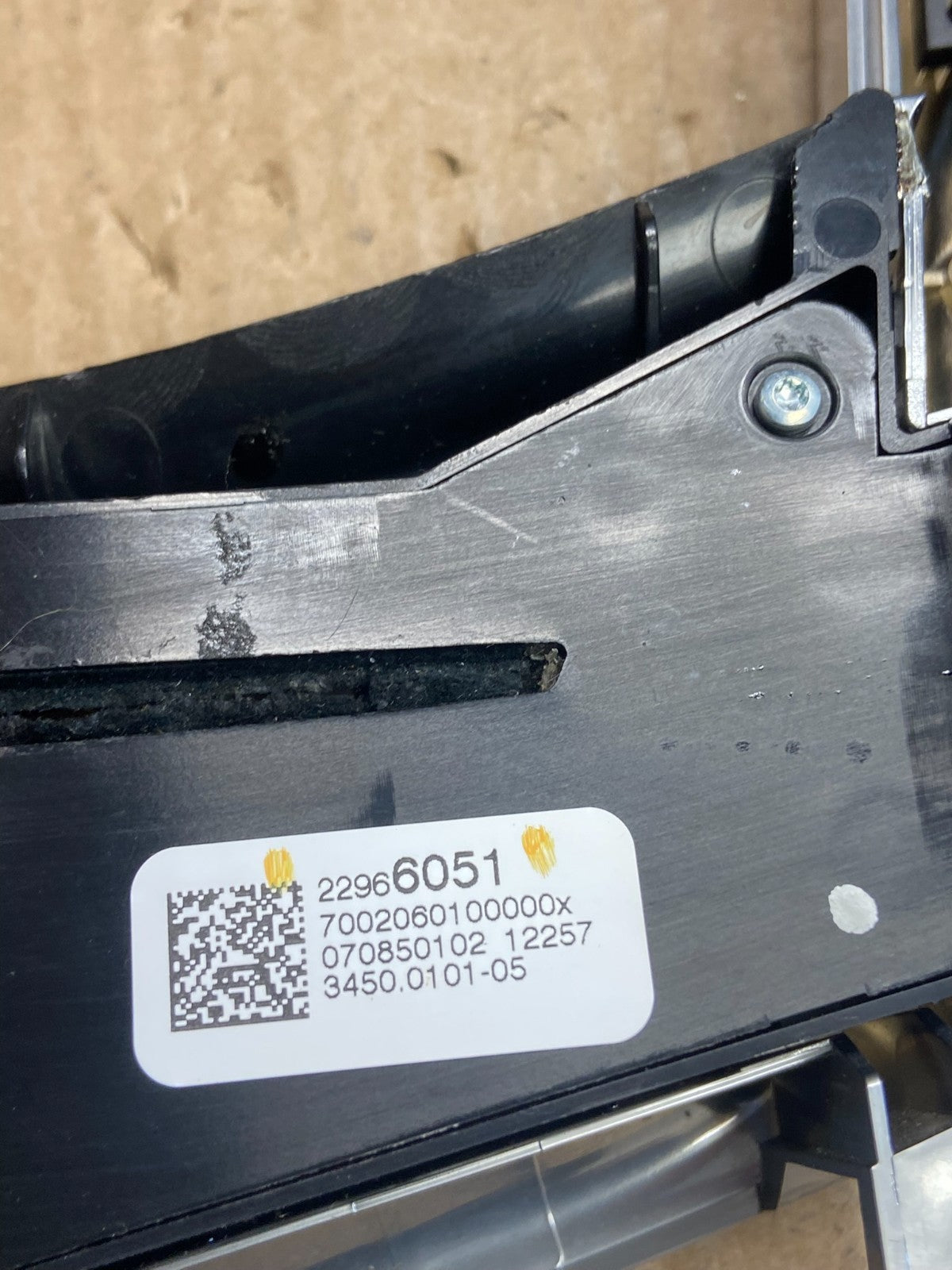 2013-2016 Cadillac SRX Center Dash Radio Trim Bezel with Air Vents OE AE3818 DG5