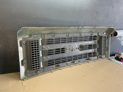 2008 to 2014 Ford Econoline E150 E250 Front Upper Chrome Grill Grille ae3594 DG5