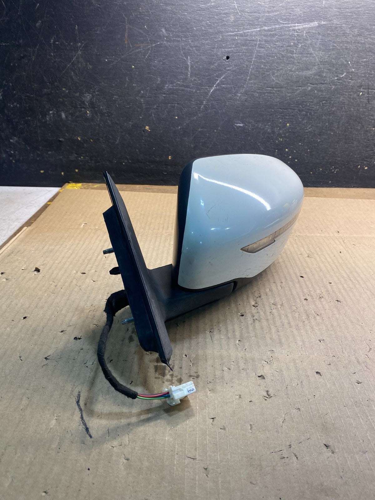 2014 to 2017 Nissan Rogue Left Driver LH W Door Mirror Z5197 MS1