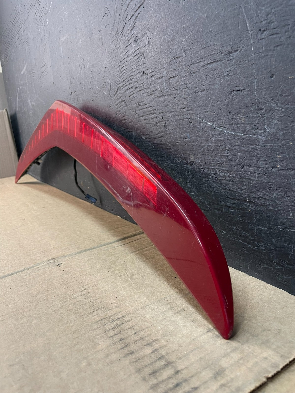 2013 to 2017 Cadillac XTS LED Third 3rd Center Tail Trunk Light AD0149 DG1