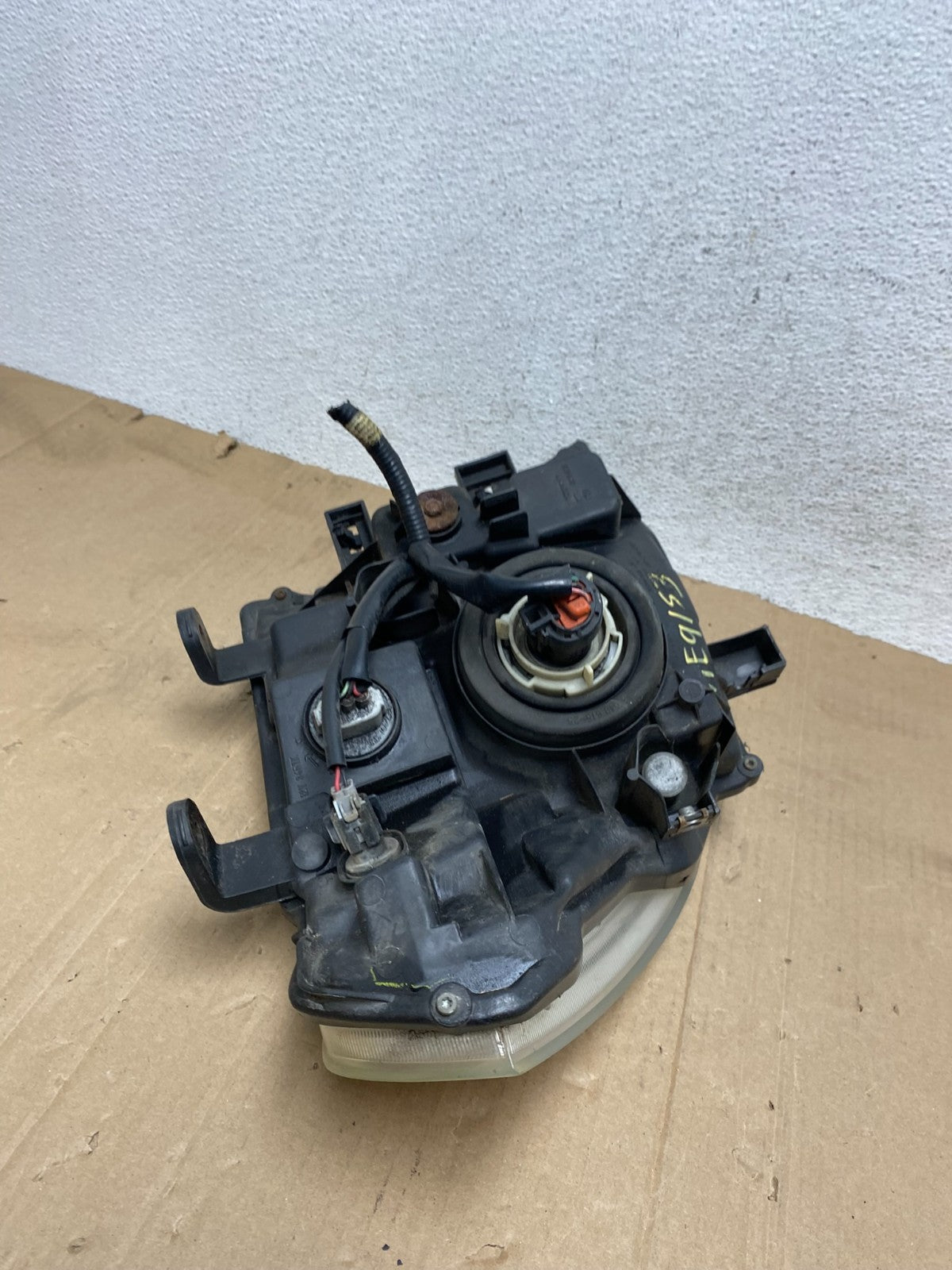 2005-2007 Nissan Pathfinder Halogen Headlight Left Driver LH AE9153 DW7