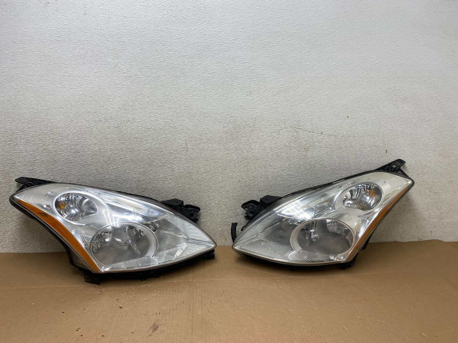 Sedan 2010 2011 2012 Nissan Altima Headlights Halogen Left+Right Side T8180 DW0