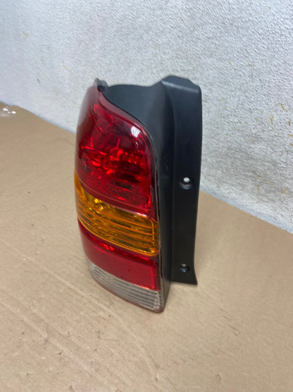 2001 to 2007 Ford Escape Left Driver Lh Side Tail Light AH9363 LK1