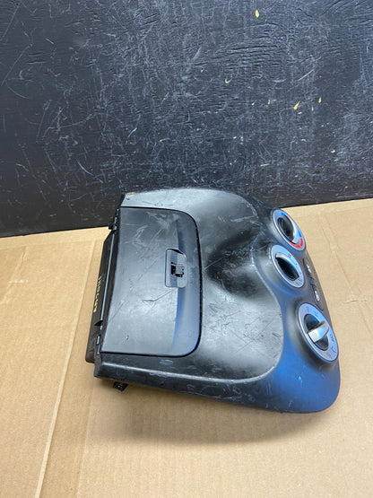 2006 to 2011 Hyundai Accent Center Heater A/C Climate Control Panel AD2041 DG2