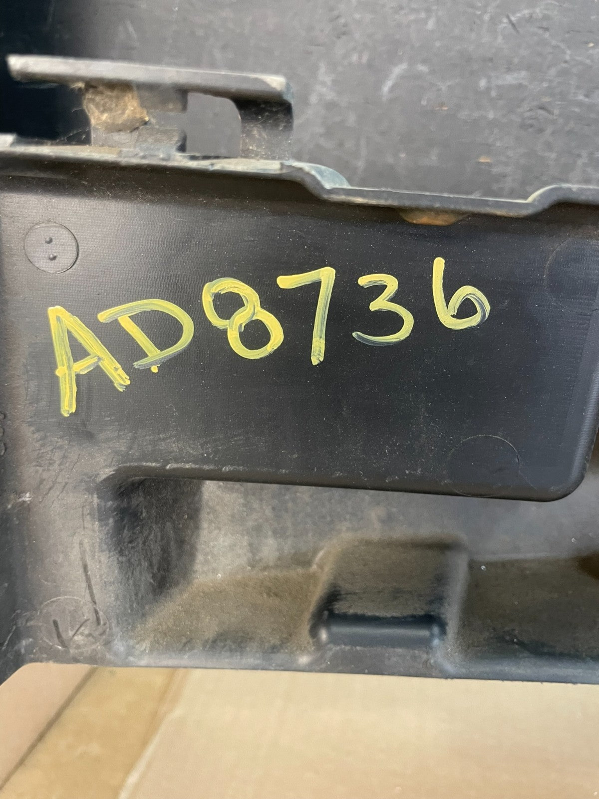 2011 to 2014 Chrysler 300 Front Bumper Energy Absorber Bracket AD8736 DG5