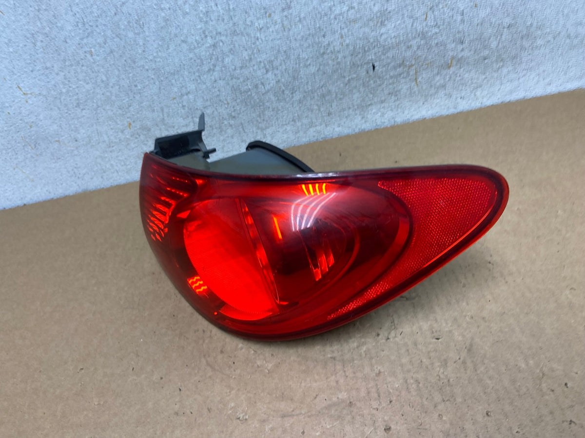 2007 to 2010 Hyundai Elantra Sedan Right Passenger Side Tail Light AI3382 LK1