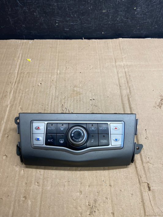 2009 - 2012 Nissan Murano Temperature Climate A/C AC Control Panel AD7230 DG0