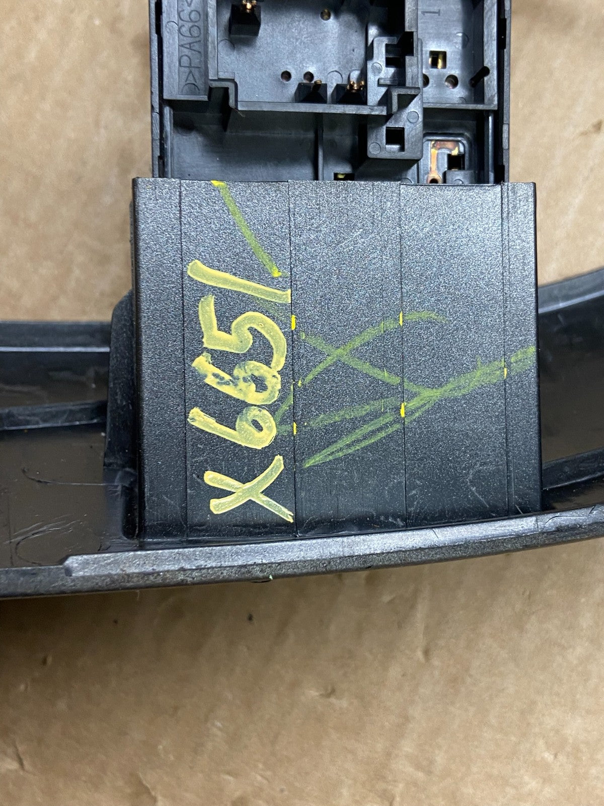 2004 to 2010 Toyota Sienna Right Side Radio Switches Bezel Trim OEM X6651 DG6