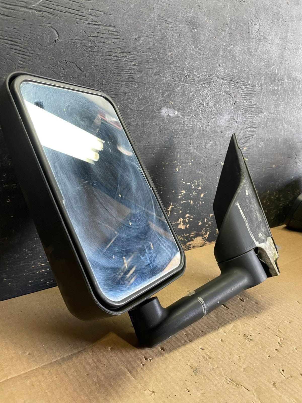 2005 Chevrolet Express Savana Left Driver LH Side View Mirror AA6094 MS6