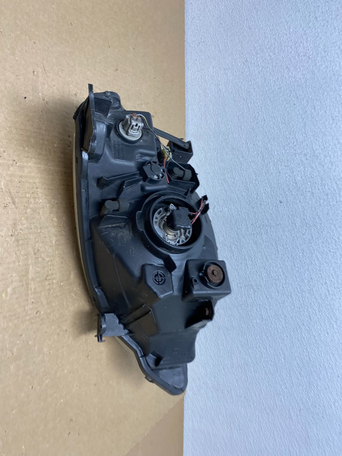 2002 to 2007 Suzuki Aerio Sedan Right Passenger  Halogen Headlight OEM ac1265 DG9